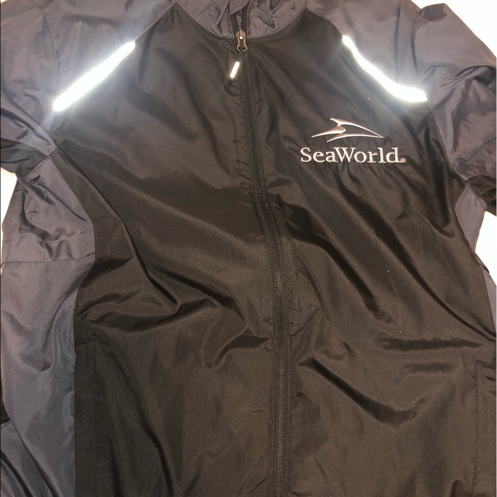 seaworld windbreaker
